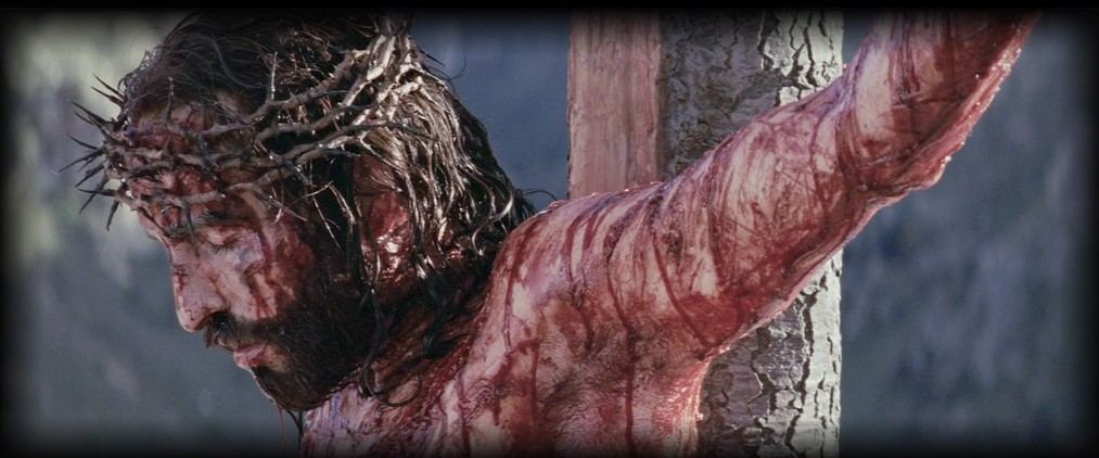 被釘十字架的基督，頭戴荊棘冠冕 · Christ on the cross, crowned with thorns